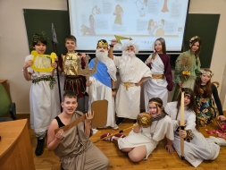 Lekcja mitologii w klasie Va